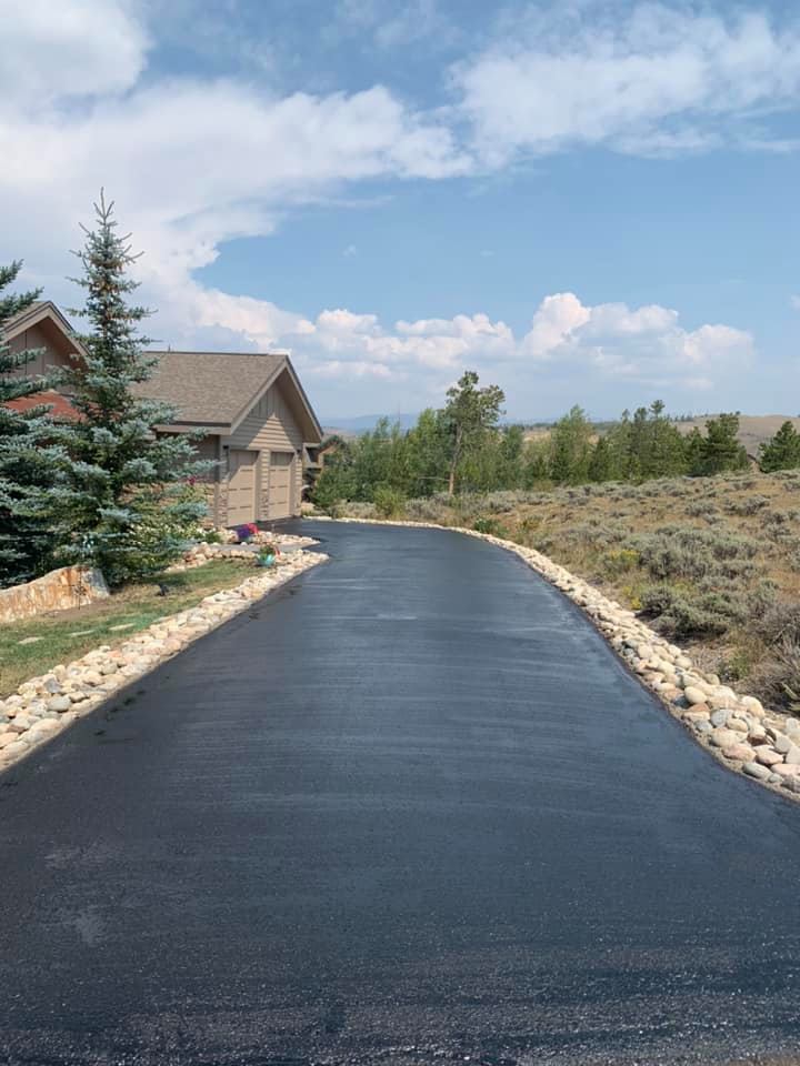 driveway with fresh sealcoating
